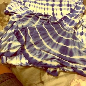 Women’s bell sleeve dress GUC